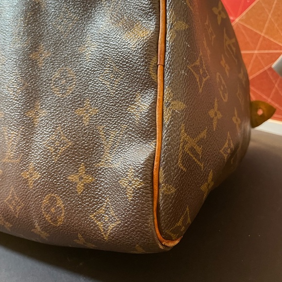LOUIS VUITTON AUTHENTIC SPEEDY 30! - Picture 6 of 16